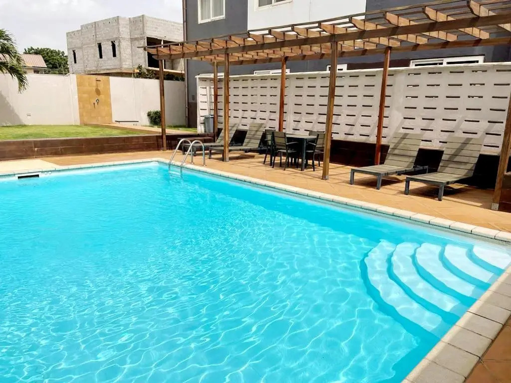 Fully Serviced Furnished 2 Bedroom Apartment