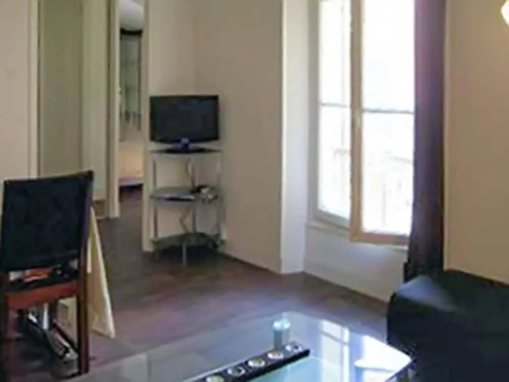 Apartment in Cannes Offering Every Comfort, 100 Meters From the Croise