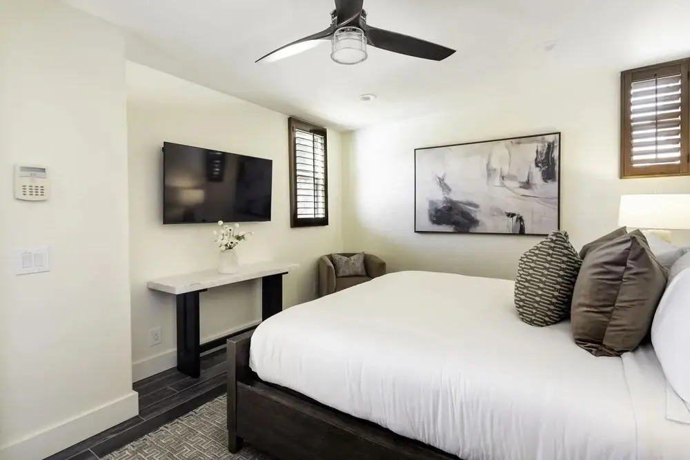 Luxury Living With Game Rooms Poolside Paradise