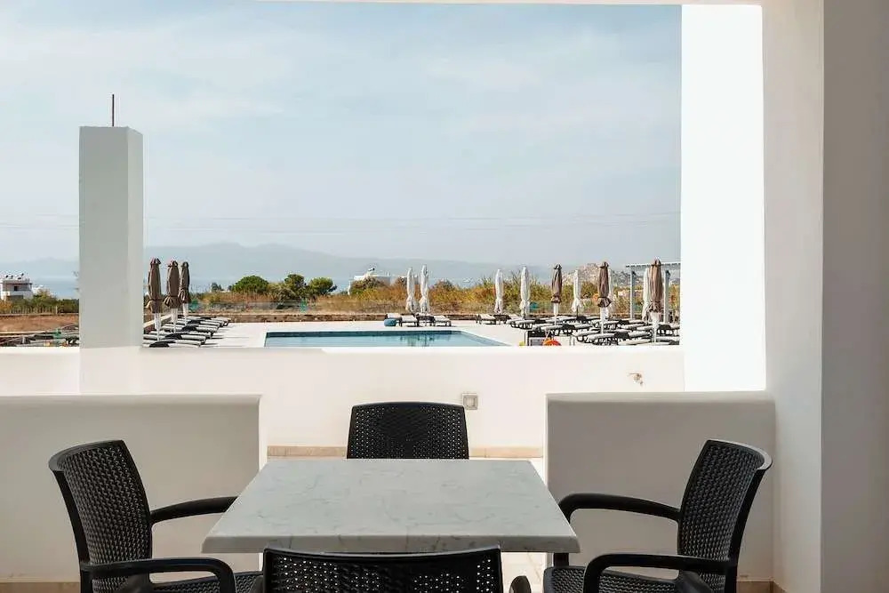 Evripus Suites