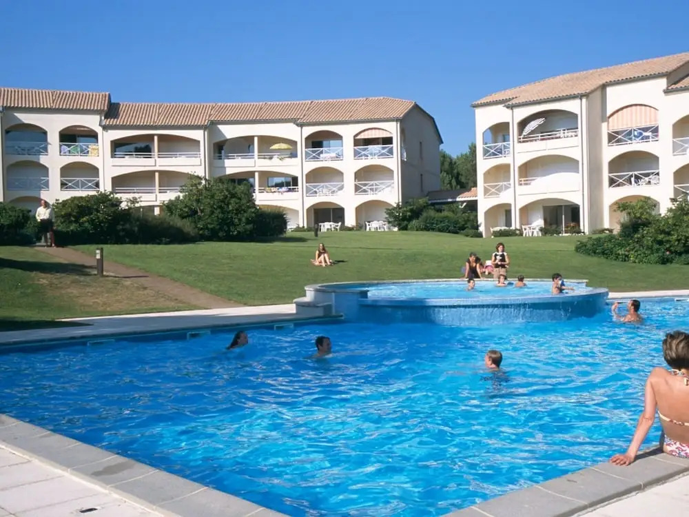 Nice apartment with a dishwasher, at 600 m. from the beach