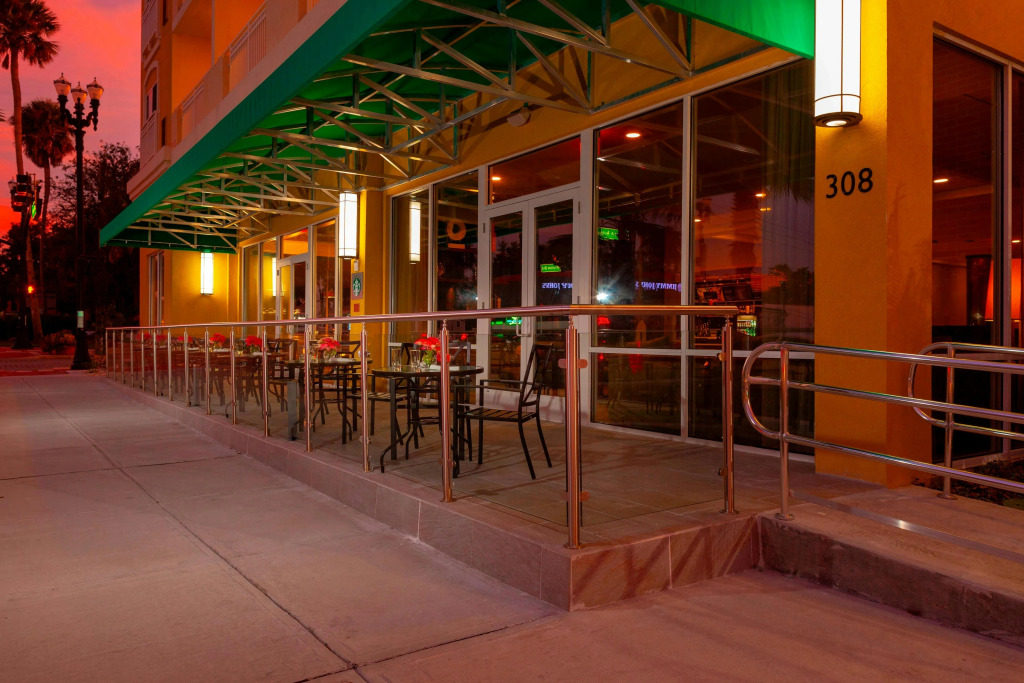 Courtyard by Marriott DeLand Historic Downtown