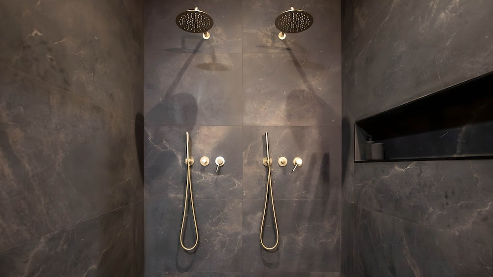 La Suite des Arcades Grand Place Sauna et Balneo
