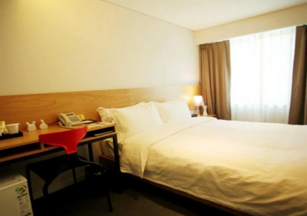 I.T.W. Hotel