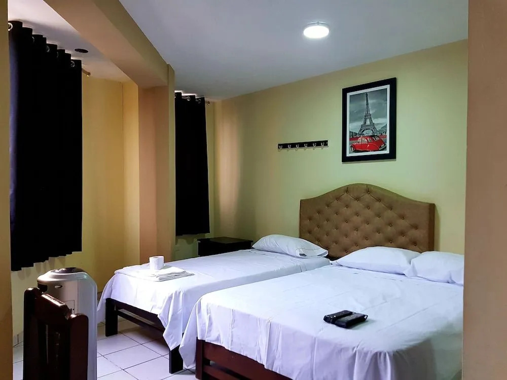 Hostal Lima Norte