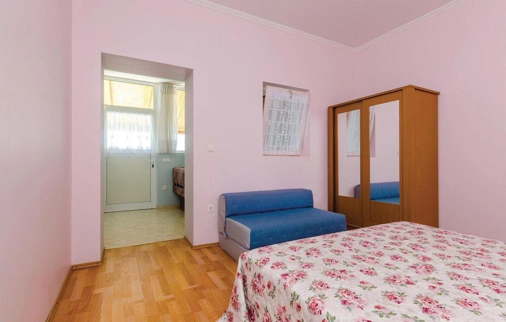 Awesome Home in Orasac With Wifi and 1 Bedrooms