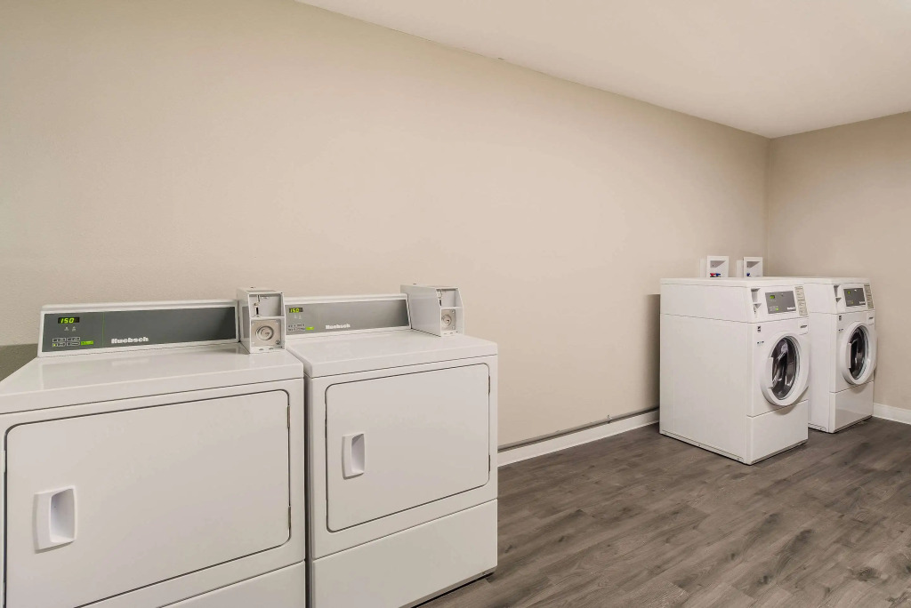 Clarion Inn & Suites Florence - Darlington