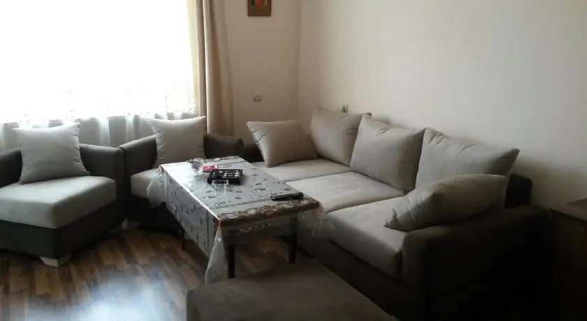Hrachya Kochar 1 apt 22