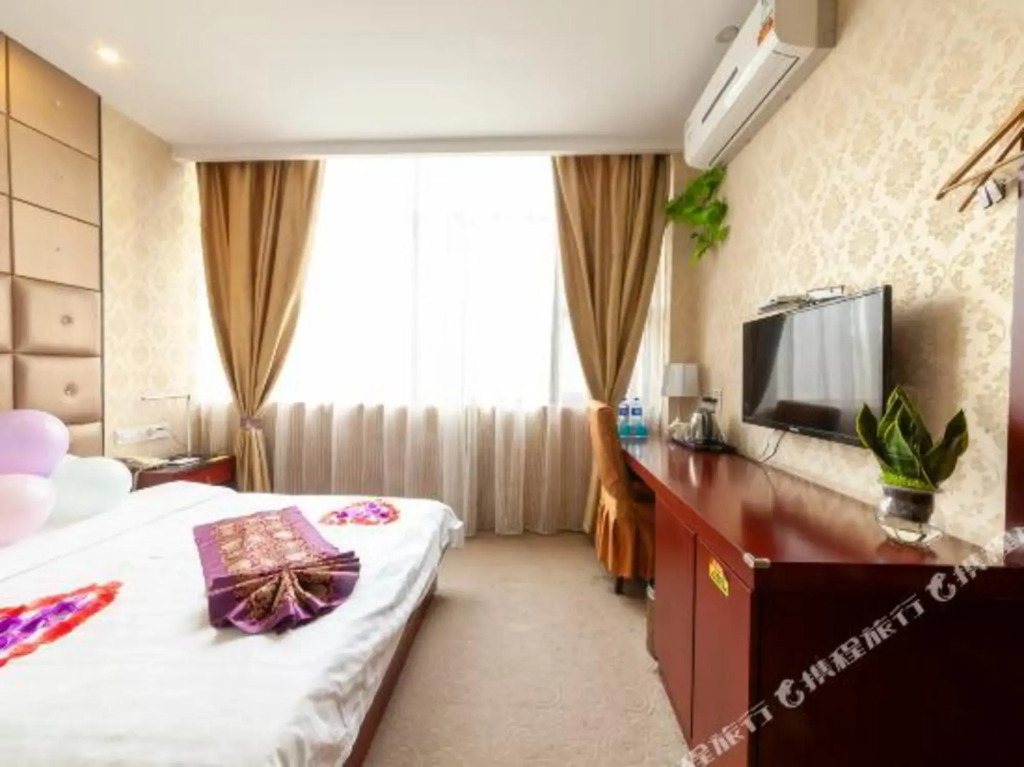 Super 8 Hotel Select (Chuzhou Dongpo West Road Langyashan Subway Station Branch)