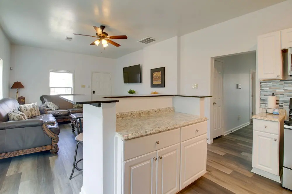 Centrally Located Memphis House: 2 Mi to Beale St!