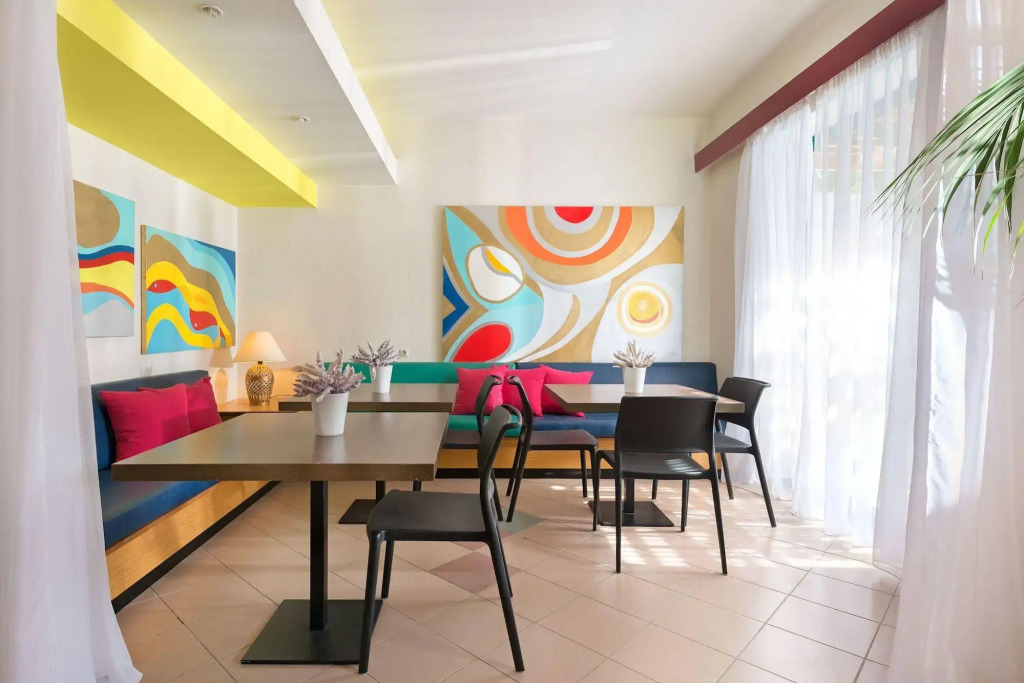Mariette Rhodes Urban Suites