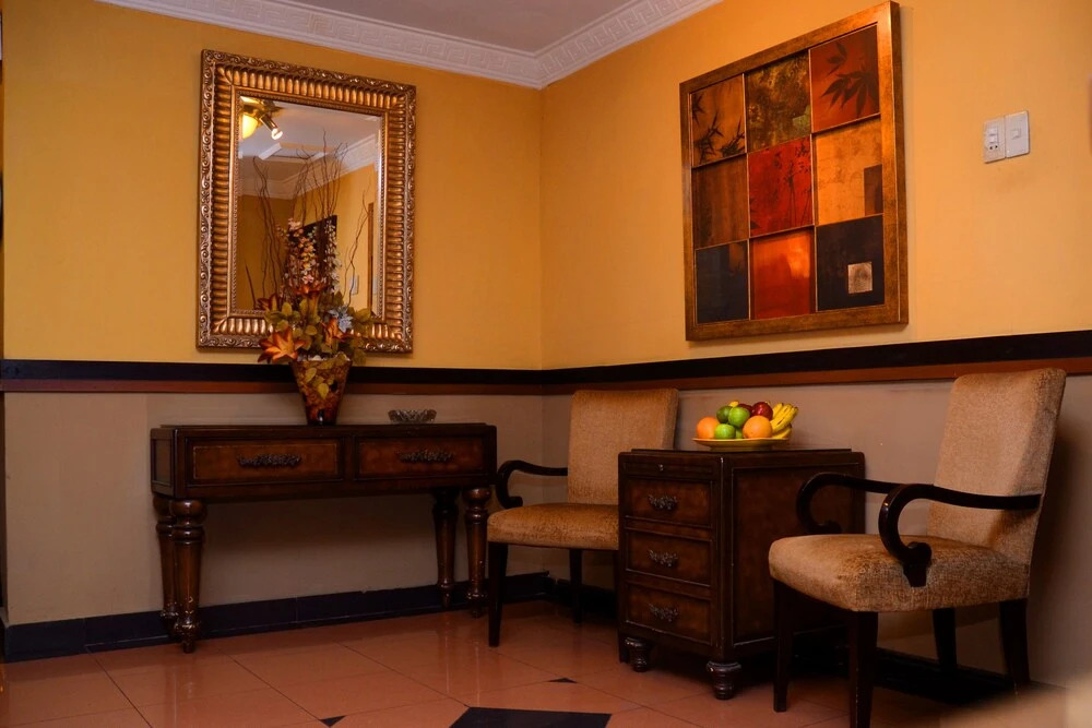 Dhaksina Hotel