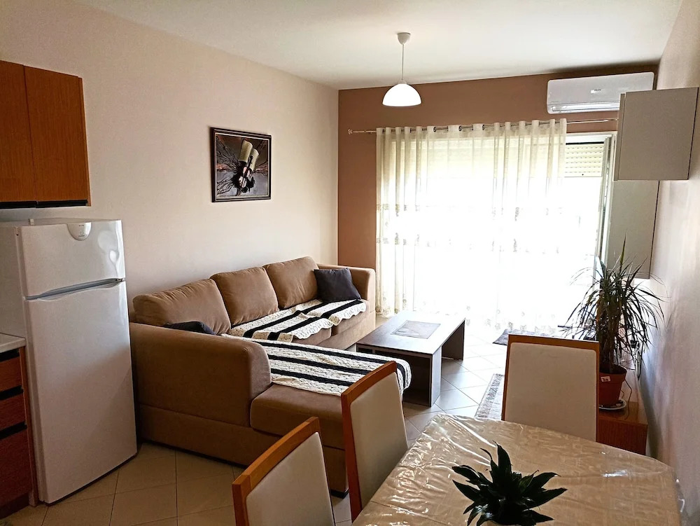 Beachfront Apartment - Plazh