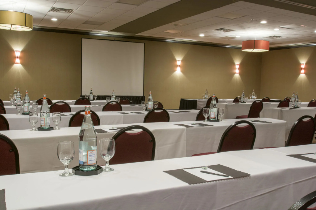 Delta Hotels by Marriott Nashville Airport
