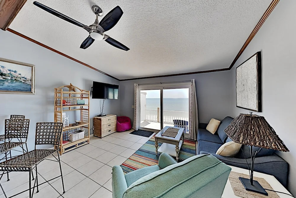 Beachfront Sun-kissed West - 1 Mile To Kiva Dunes 2 Bedroom Duplex