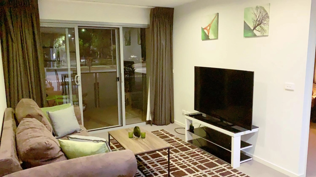 Tranquil, Relaxing Forrest Style Apartment - Braddon CBD