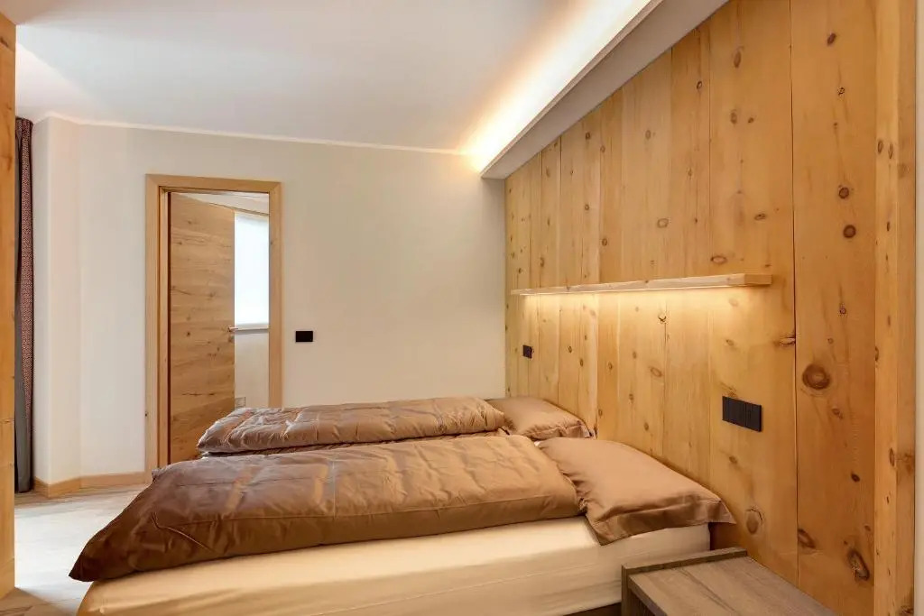 Wind Mountain Planet Suite House