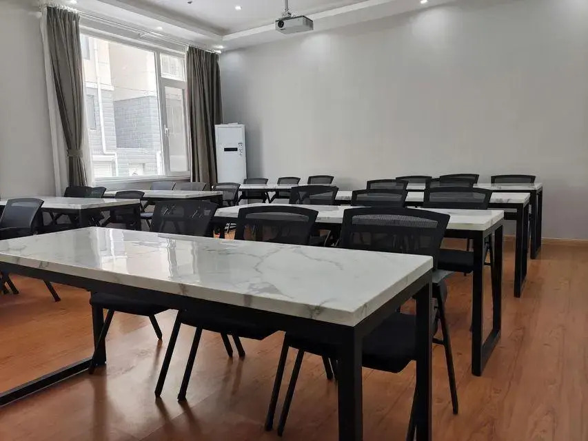Magnolia Hotel (Dongying Qingfeng Hunan First Road Store)