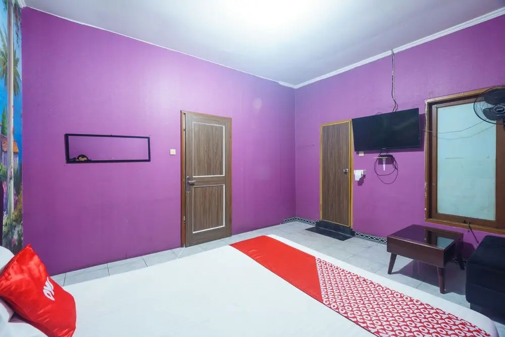 OYO 93134 Hotel Radom Near Kinderfield School