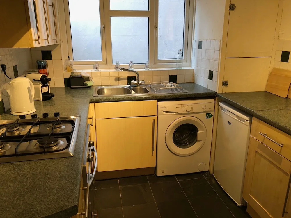Spacious 1 Bedroom Flat in Hanover