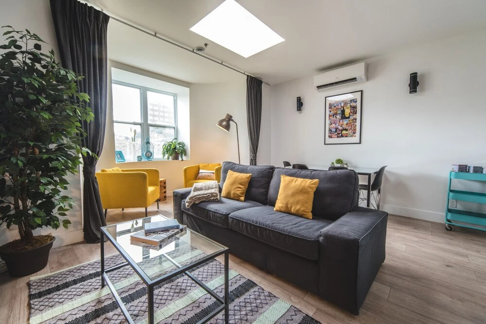 LikeAHotel-Ste Catherine/Downtown Montreal