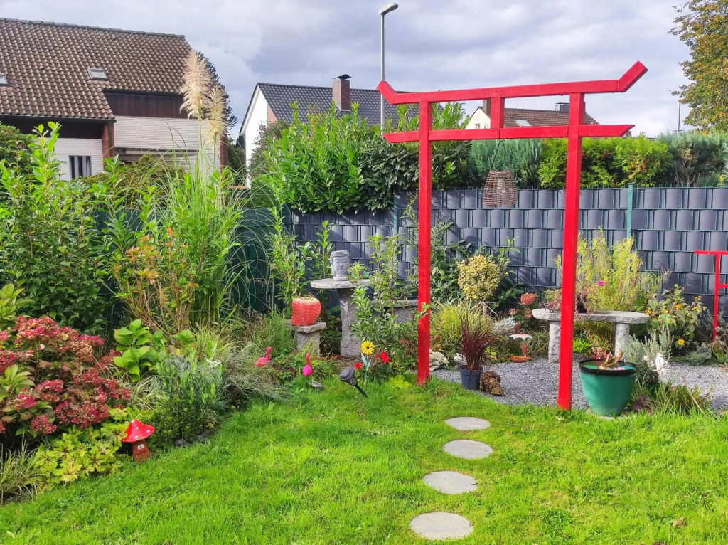 Uni, FH, Gesundheits Campus nähe, Zimmer mit Garten & Terrasse