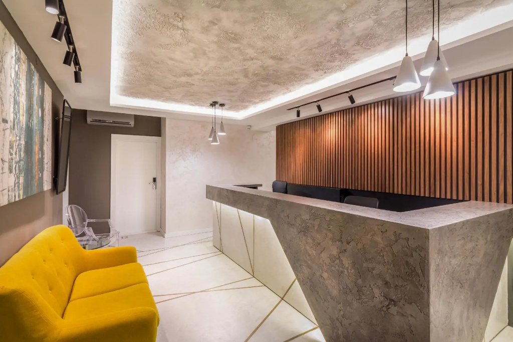 Level Luxury Suites