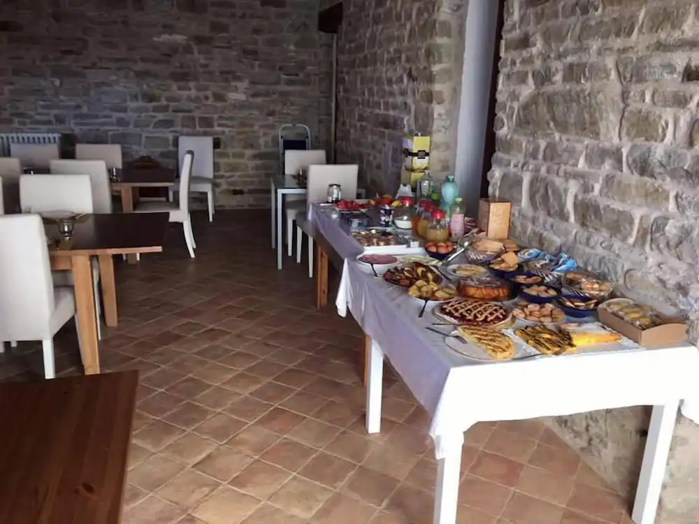 Amico Country House