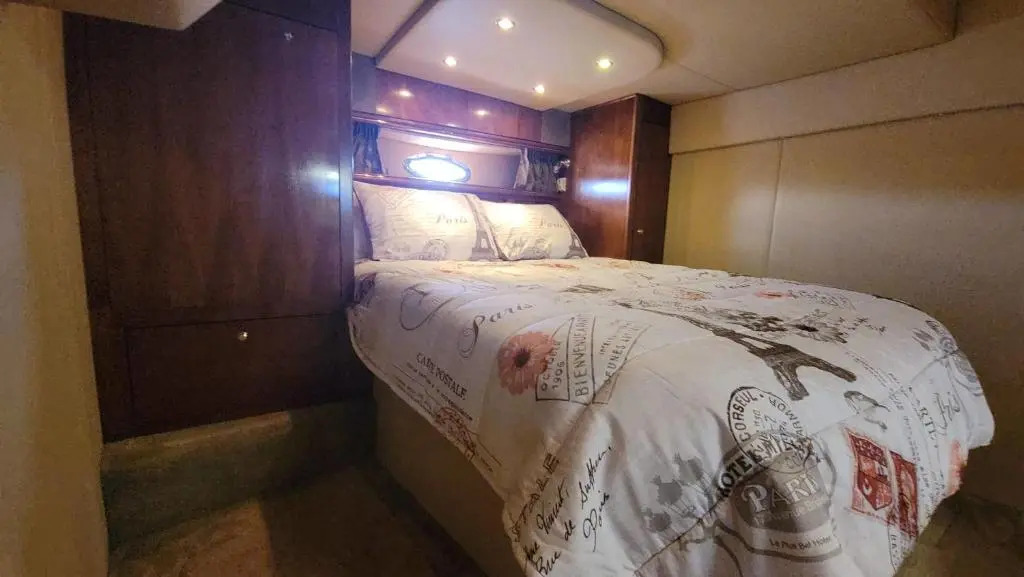 Yachta Yachta Yachta on the wata island and cruise rental