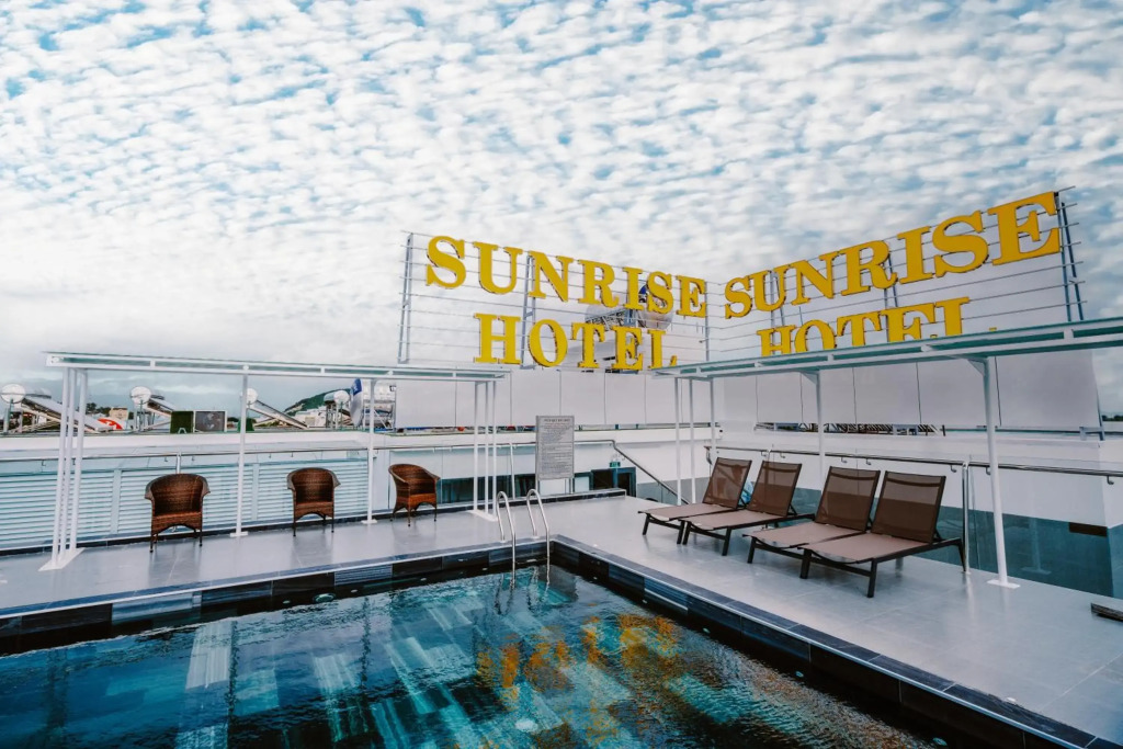 SUNRISE Hotel HA TIEN