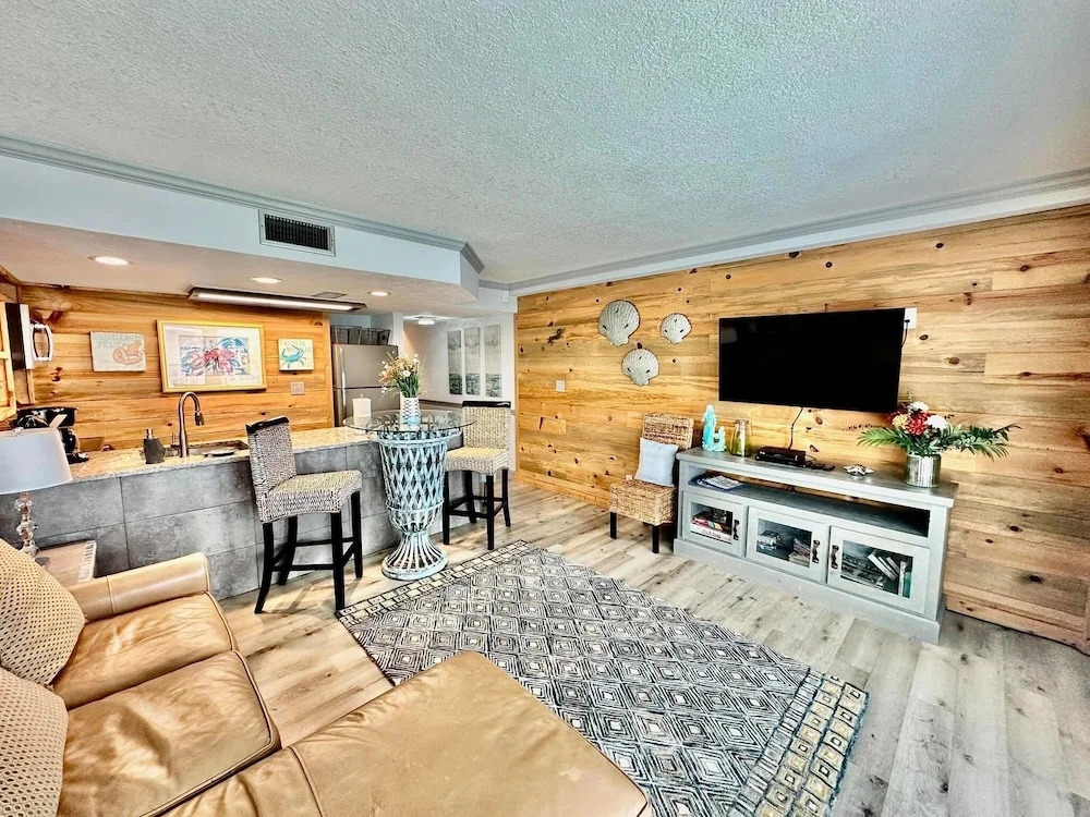 Gulfview I 215