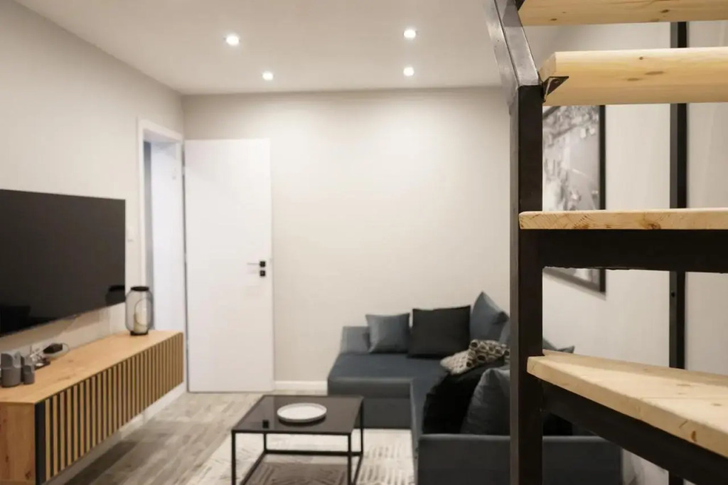 K87- Boutique Apartments, Best Location. By BQA