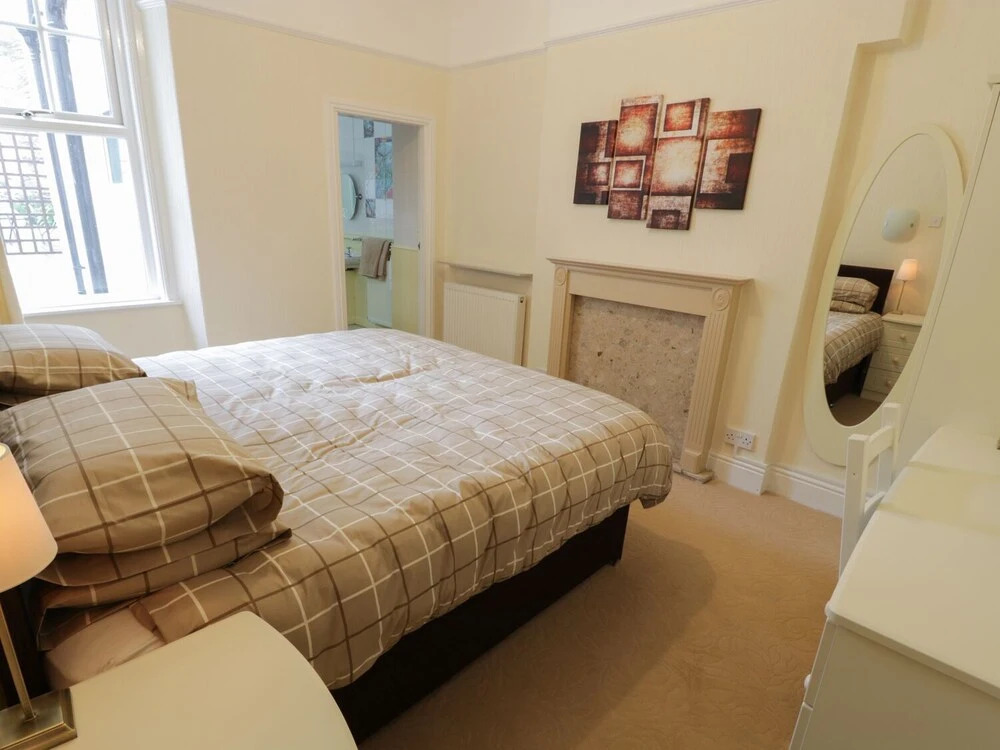 Garth House Apartment 1