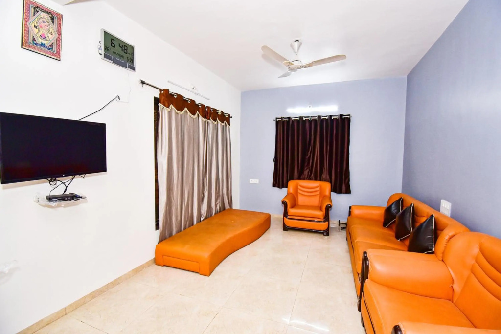 Green Meadows Large Pool & Garden by 23 Villa Stay