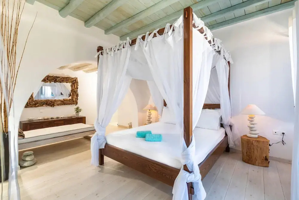 Villa With 6 Bedrooms in Mikonos, With Wonderful sea View, Private Poo
