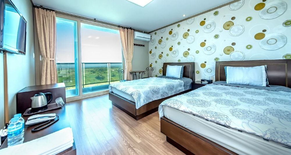 Tamra Resort
