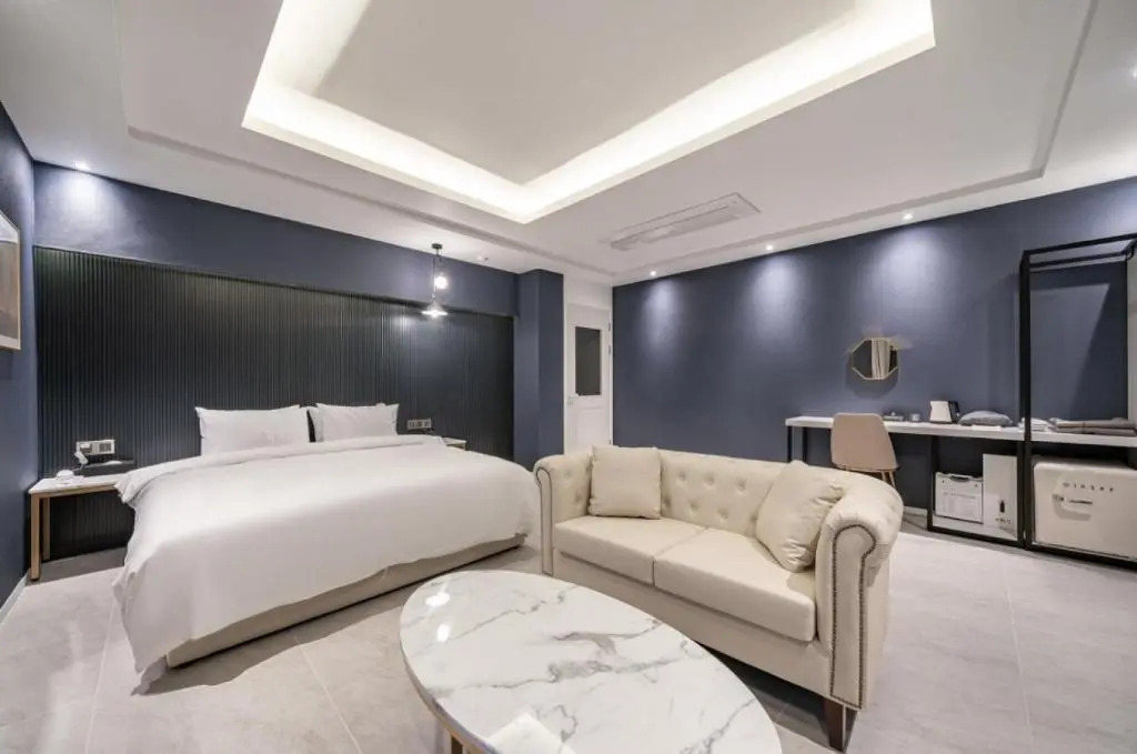 H moment Hotel songjeong