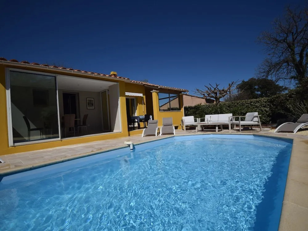Cozy Holiday Home in Cogolin With Heated Pool