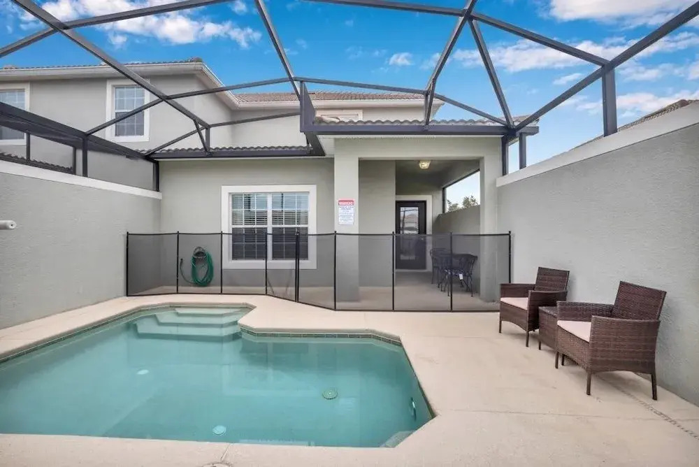 Amazing Story Lake Town Home Sleeps 11 5 Bedroom Townhouse by Redawning