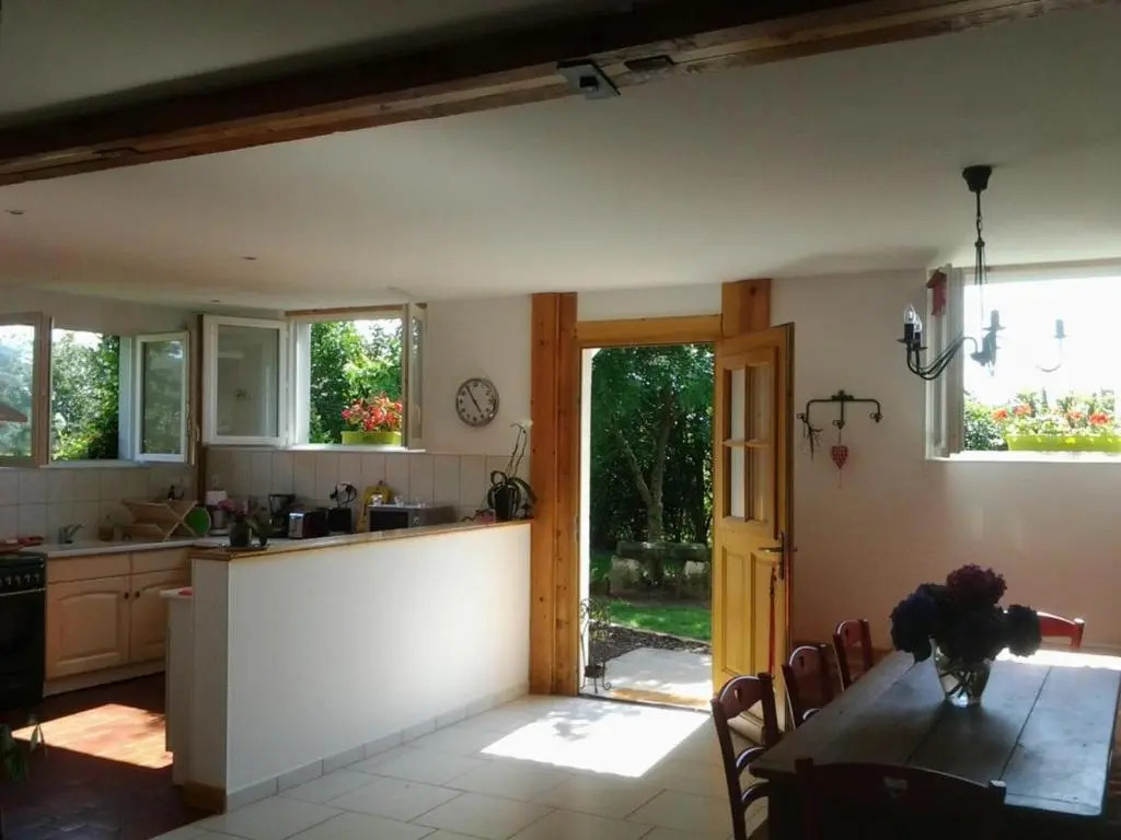 Maison rénovée avec piscine et jardin à Moulins - FR-1-489-324
