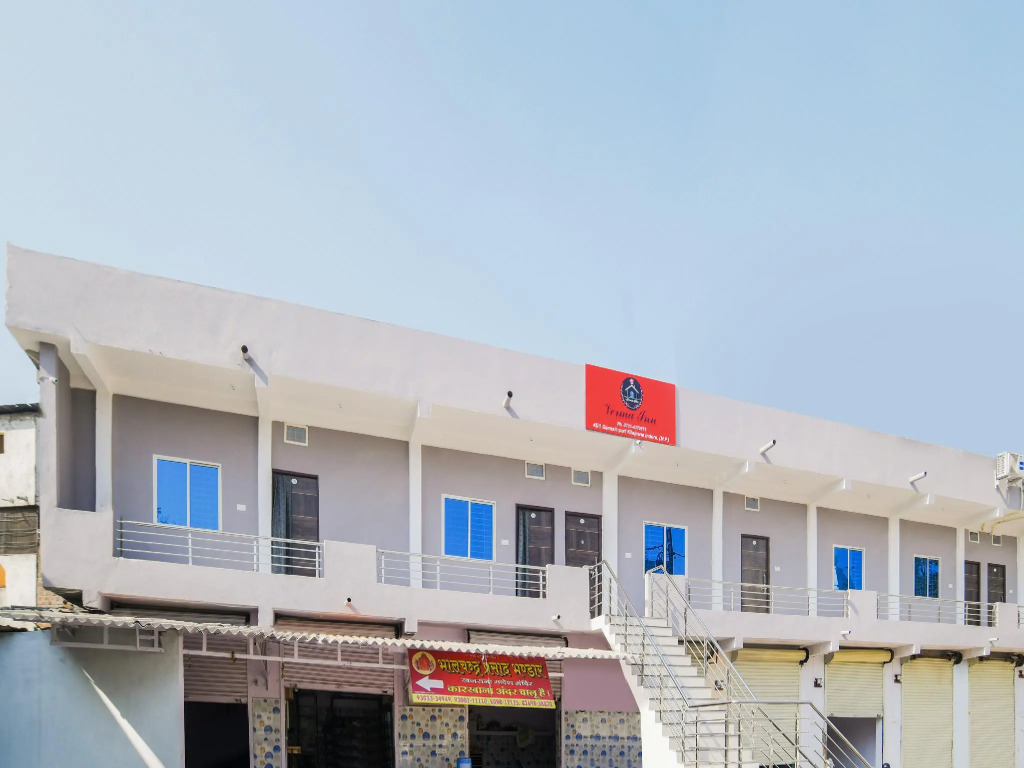 OYO 79074 Flagship Hotel Verma Inn