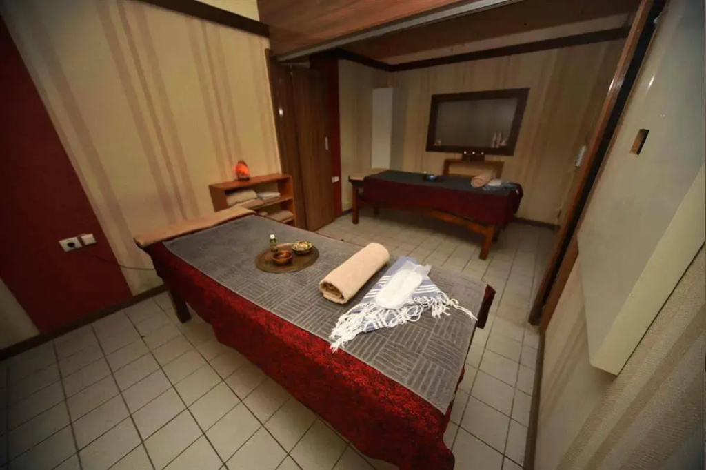 Lavin Hotel & Spa