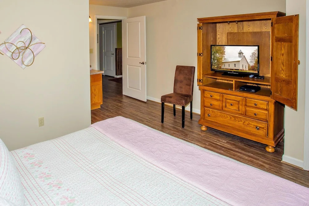 Cedar Lodge 704