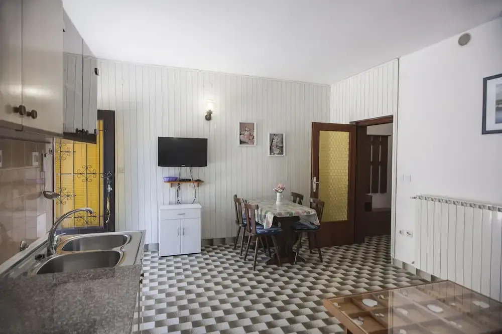 Apartments Bubamara 1398