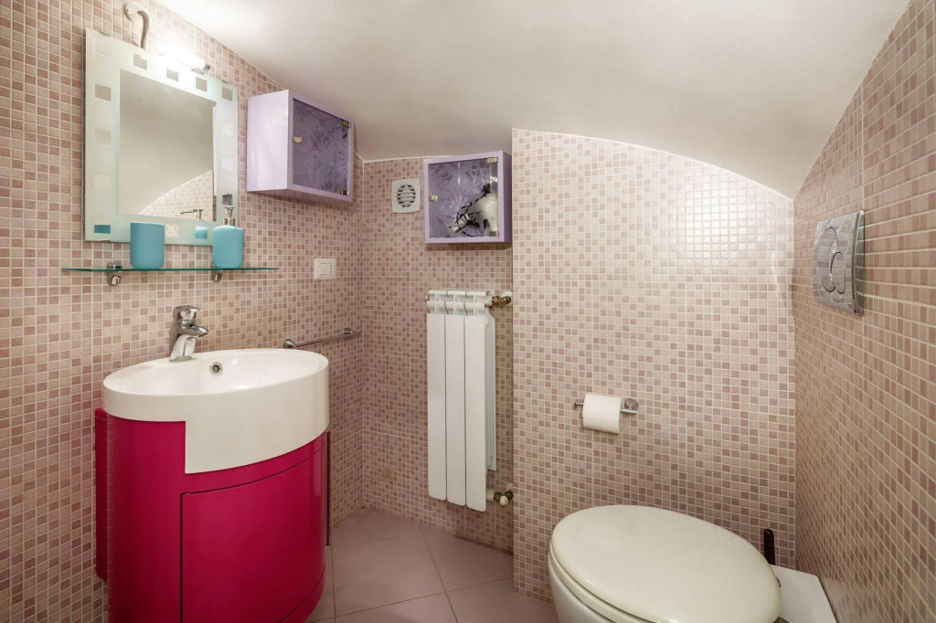 NearHome Smart Suites Guest House