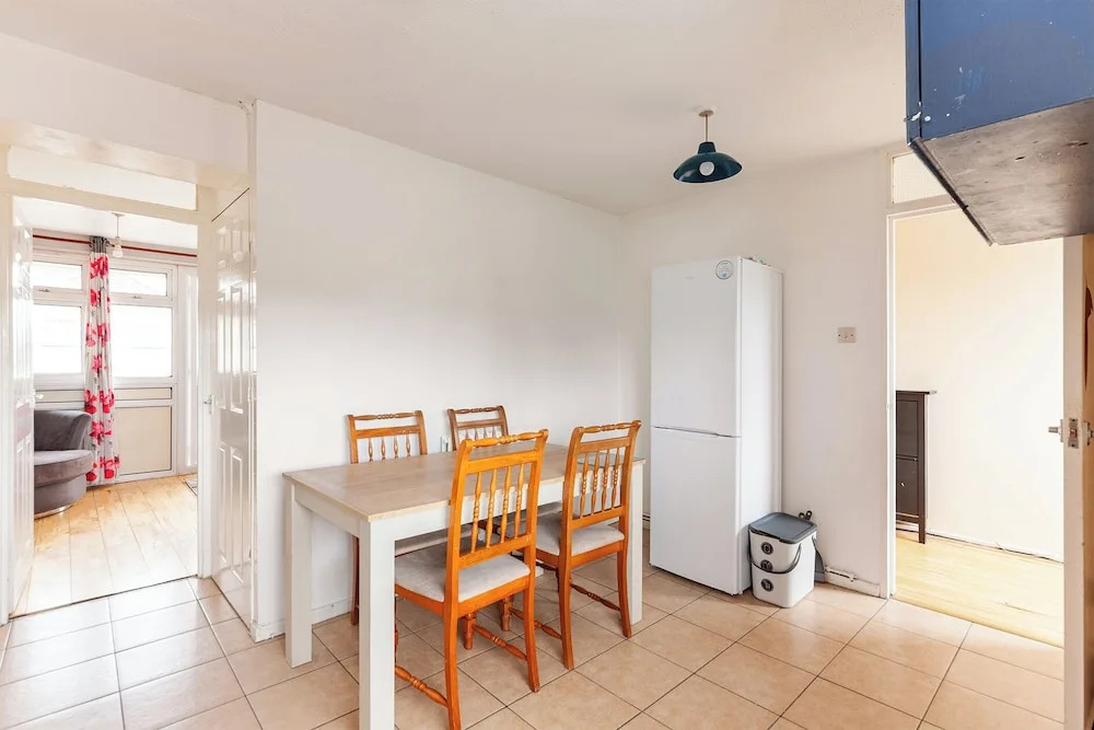 Spacious Home by Lee Valley Rafting Waltham Cross