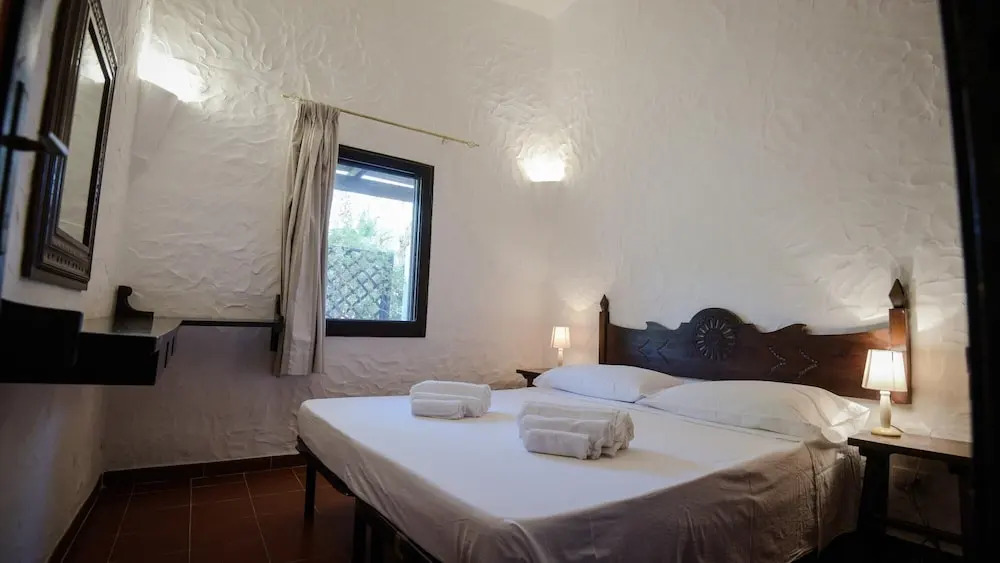Villa Chiara: Luxury Retreat Steps from the Beach