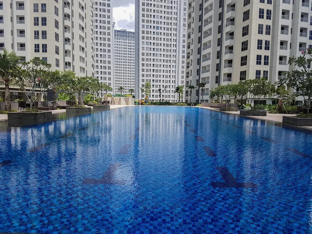 Spacious And Comfy 3Br At M-Town Signature Apartment