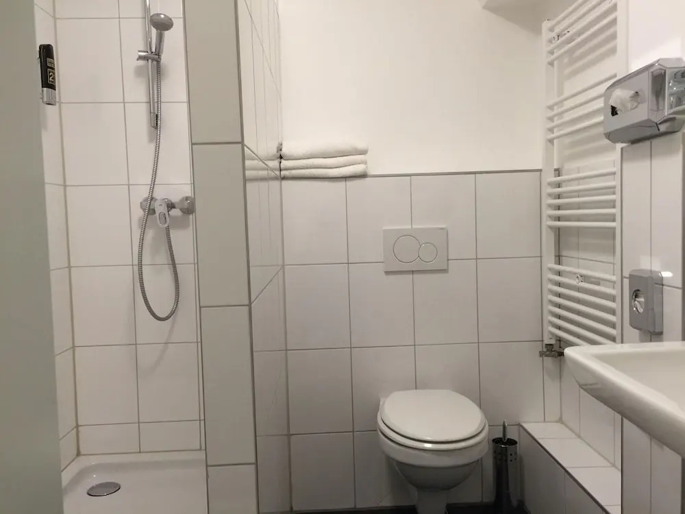 Lloyed Hotel