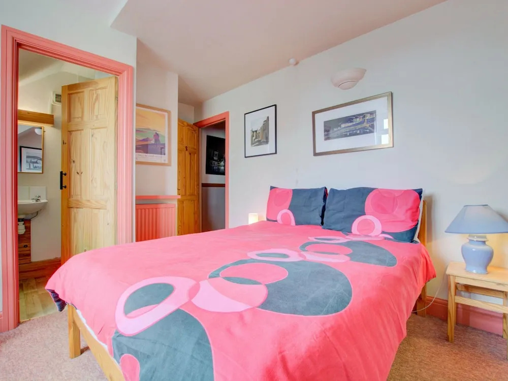 Modern Holiday Home in Tenby With Patio